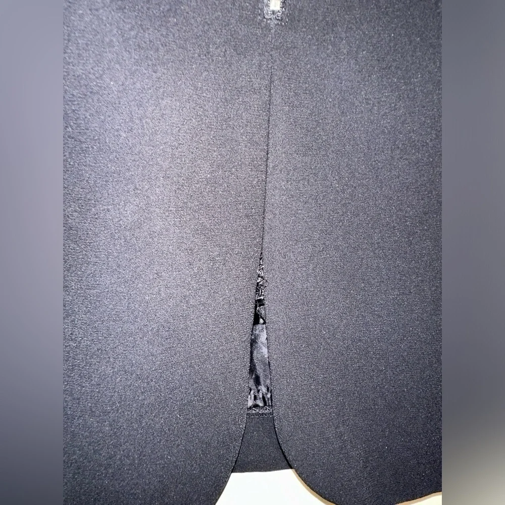 H&M Short Black Polyester Skirt - Size 12